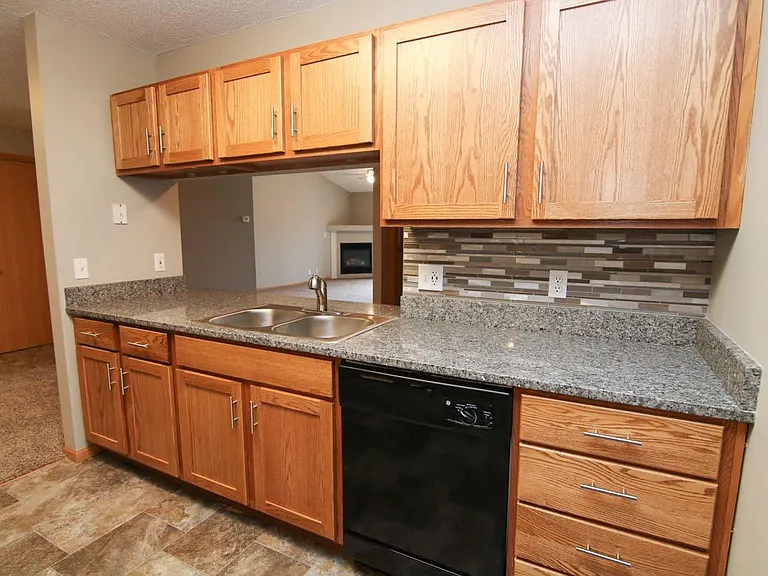 Northbrook Apartments — Photo 318