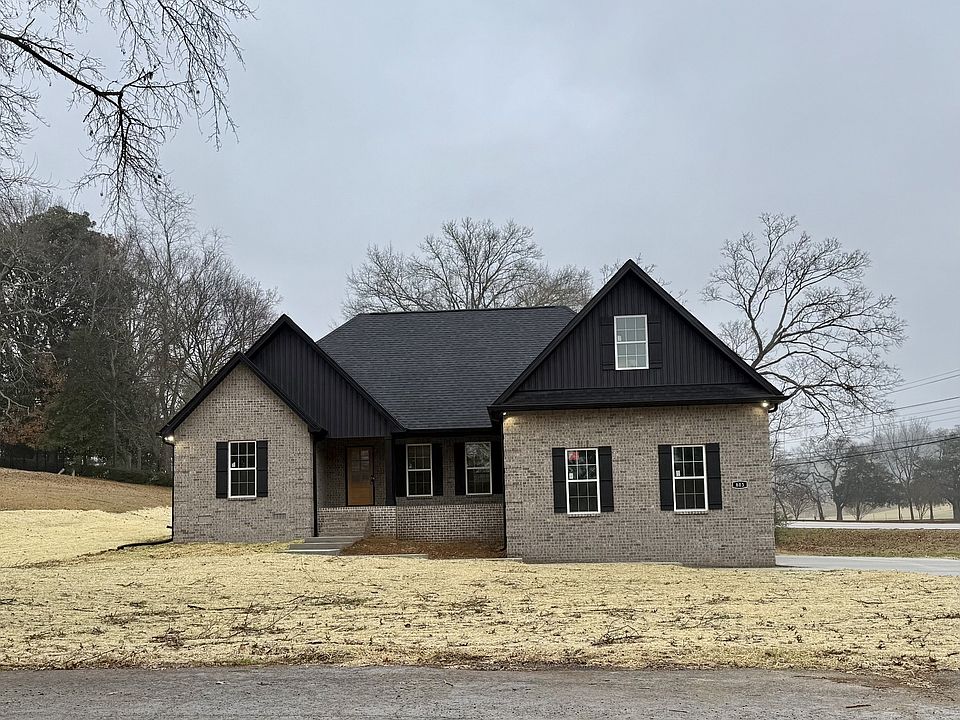 1st image of 803 Manor Dr