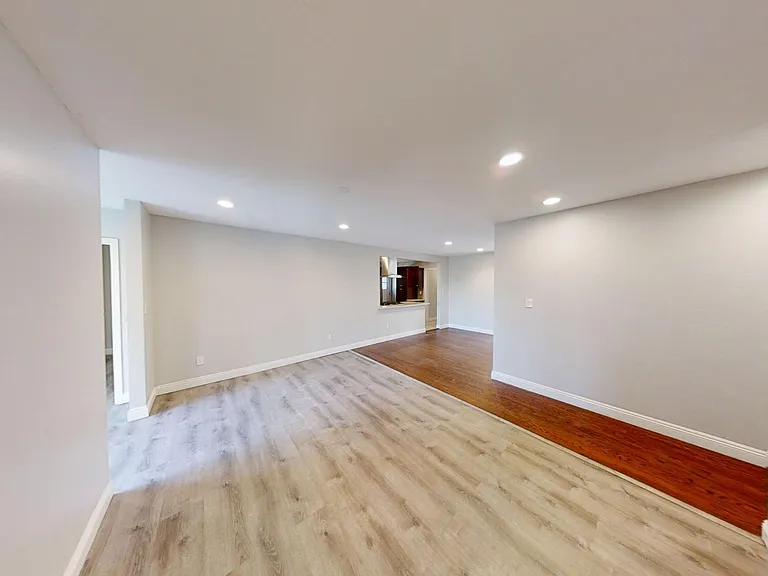 5325 E Falls View Dr — Photo 7