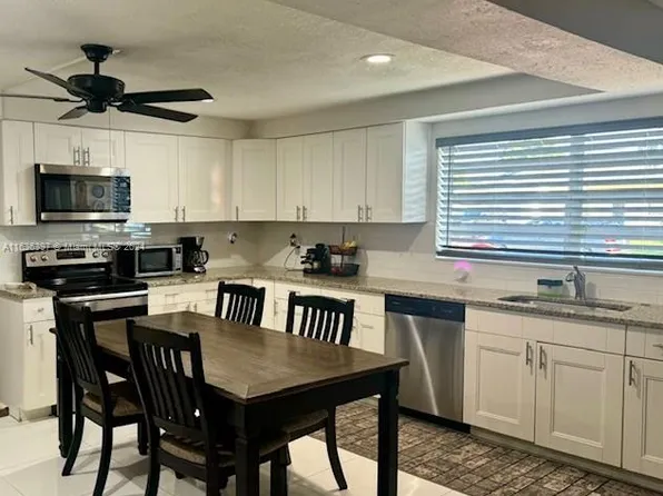 5621 SW 36th Ct, West Park, FL 33023