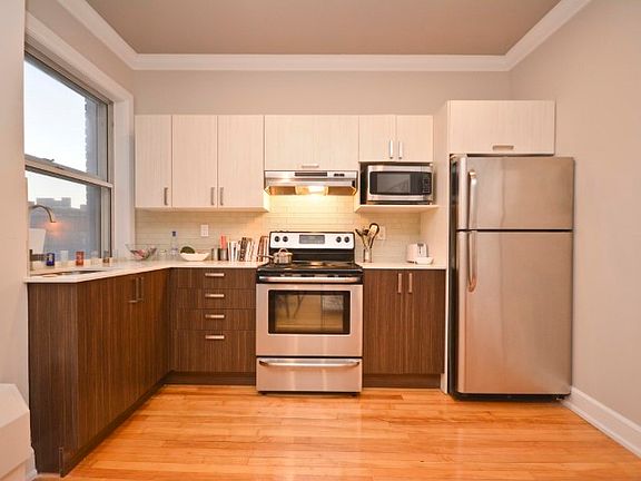 2nd image of 393 Nelson St #5