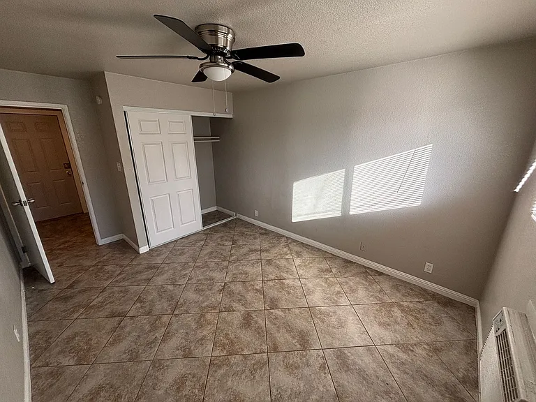 5320 Swenson St — Photo 3