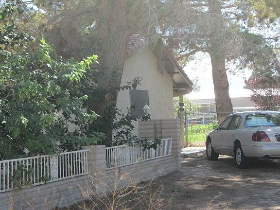 3rd image of 7224 Boyd Ln