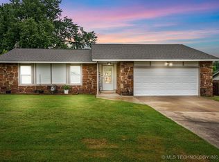 30078 E 143rd St S, Coweta, OK 74429