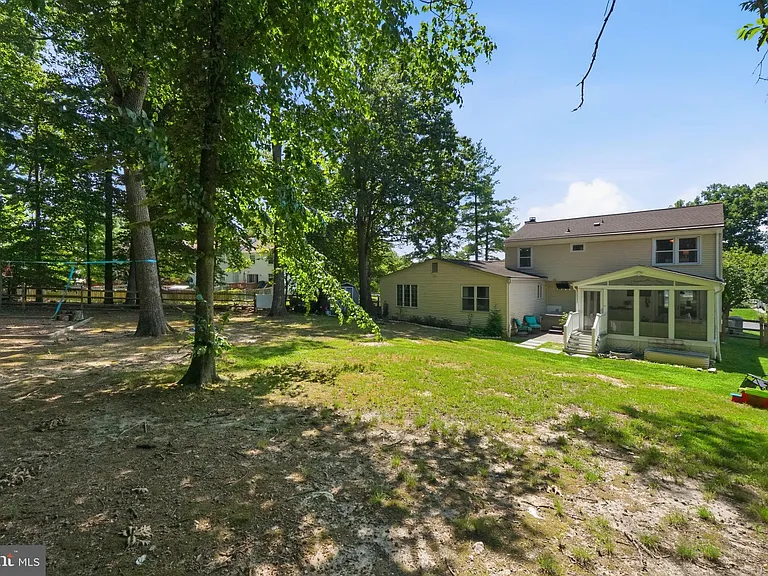 15336 Baileys Ln — Photo 25