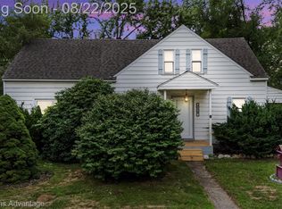 35269 Sheridan St, Westland, MI 48185