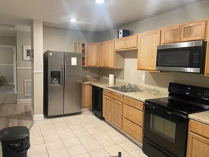 3 bed, 1188 sqft, $2,600 — Photo 4