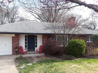 6236 Westway Pl, Saint Louis, MO 63109