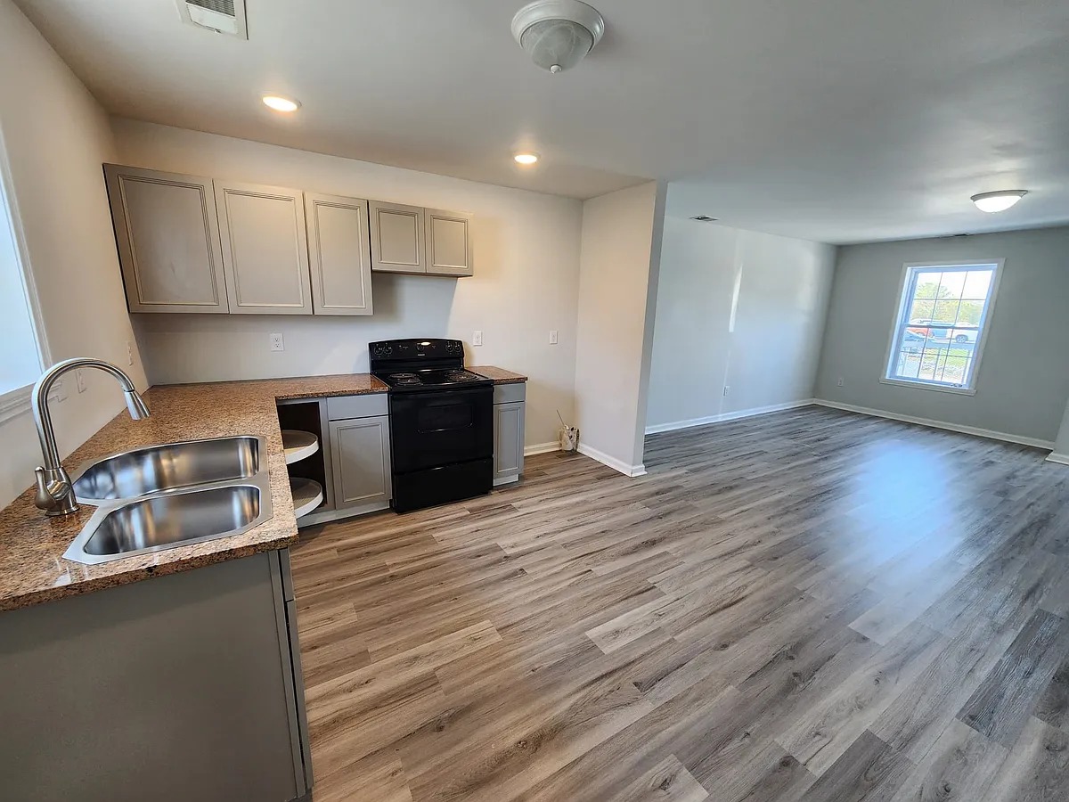 Building Photo - 1840 Owingsville Rd #5