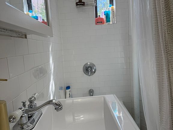 3rd image of 414 E 78th St #3G