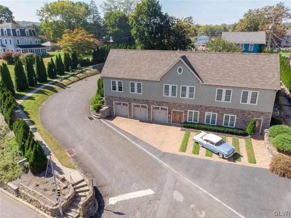 683 Easton Rd #A-c, Riegelsville, PA 18077