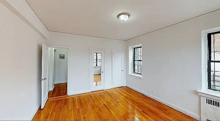 500 W 235th St #2N — Photo 4