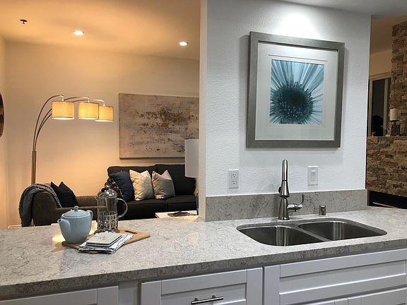 2nd image of 640 Camino De La Reina #1117
