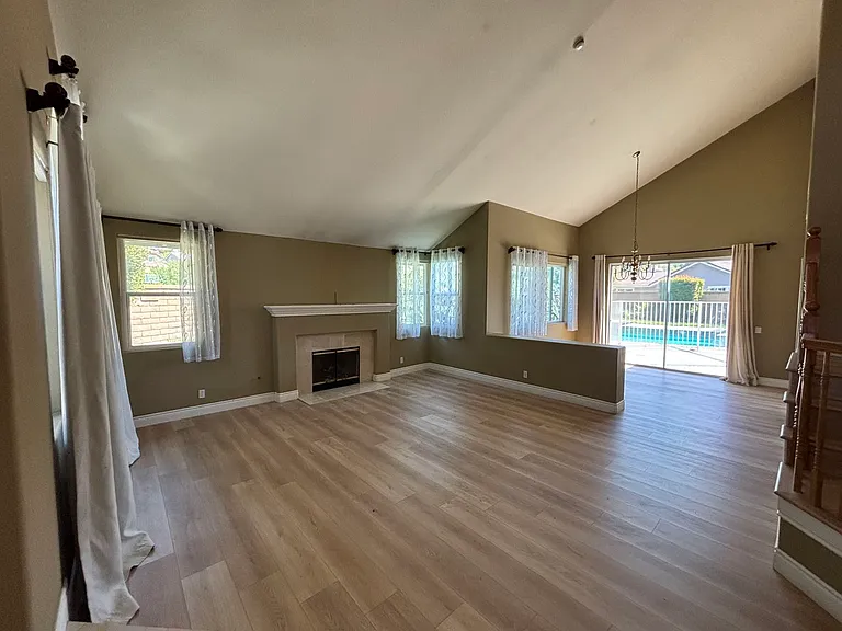 5530 Elderberry Ln — Photo 8