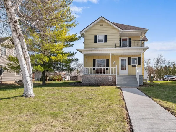 2127 Randolph Ave, New Holstein, WI 53061