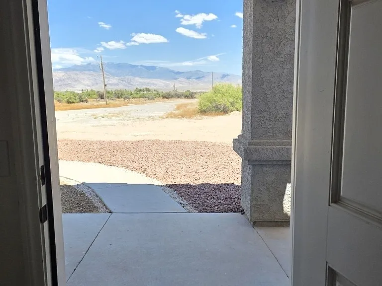 5126 Homestead Rd — Photo 16