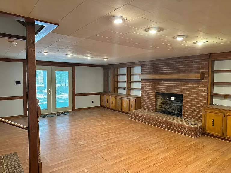 360 Melton Rd — Photo 18