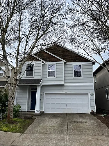 279 NE Natalie St Photo 1