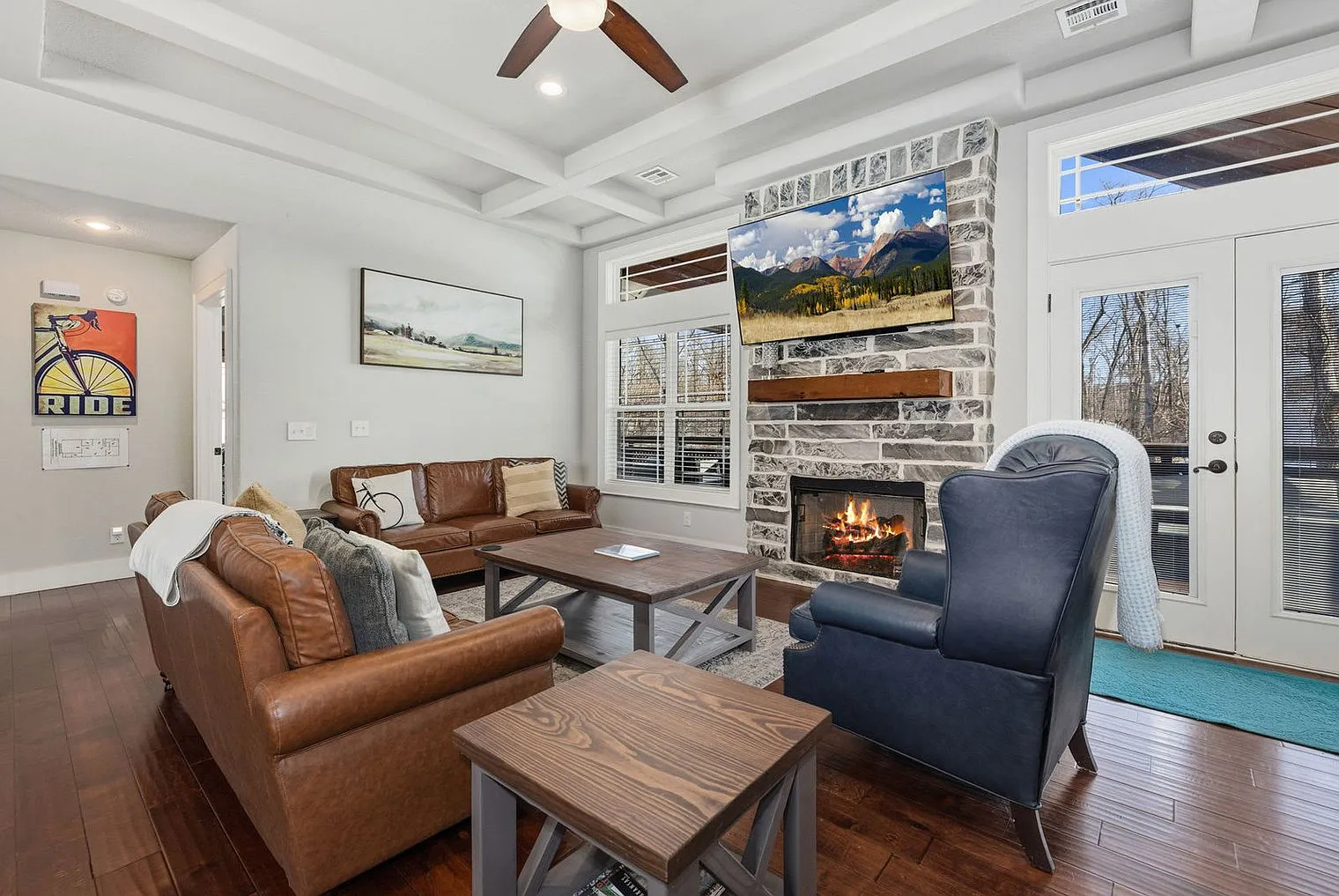 5 bed, 3.0 bath, 3046 sqft, $7,025 — Photo 1
