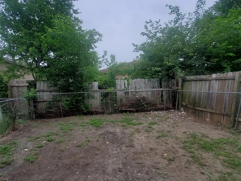 6909 Hyland Cir #A — Photo 26