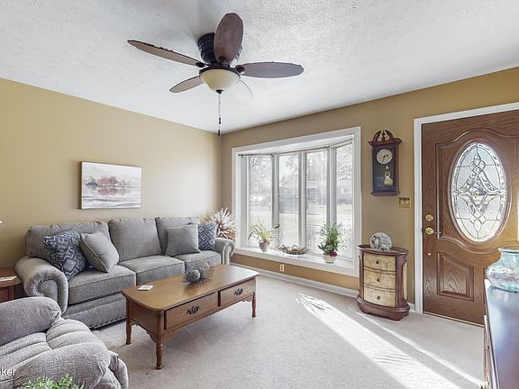 5th image of 7807 Mango Dr