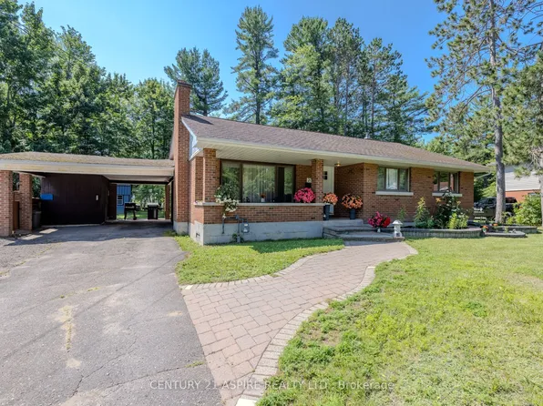 20 Kramer Ave, Petawawa, ON K8H 2A2