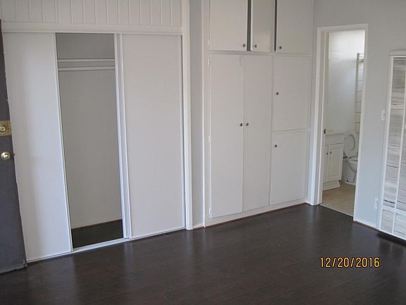 2nd image of 6548 Woodley Ave APT J
