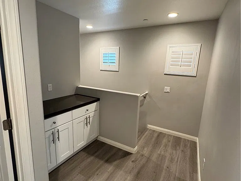 501 Villa Way — Photo 16