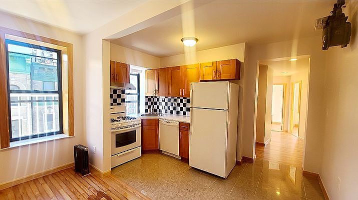 2nd image of 57 Kenmare St APT 22
