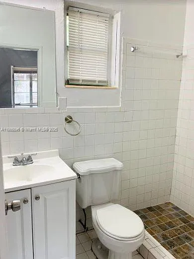 774 NE 86th St #2 — Photo 8