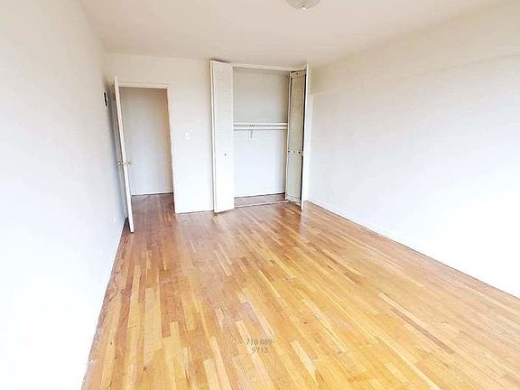 3rd image of 465 E 7th St #S55
