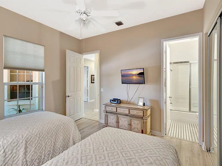 2941 Twin Oaks Way — Photo 14
