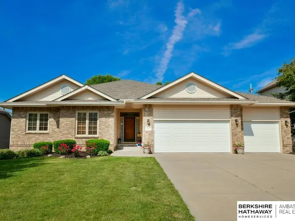 1608 S 179th Ave, Omaha, NE 68130