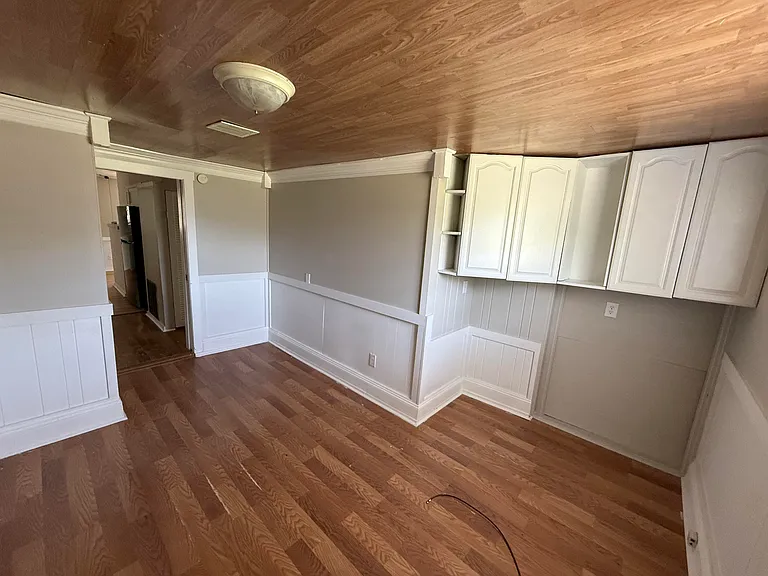 2360 Liberty Rd — Photo 10