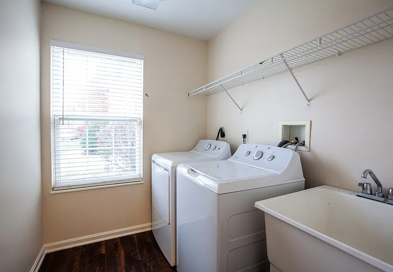 7763 Hunters Trl — Photo 33