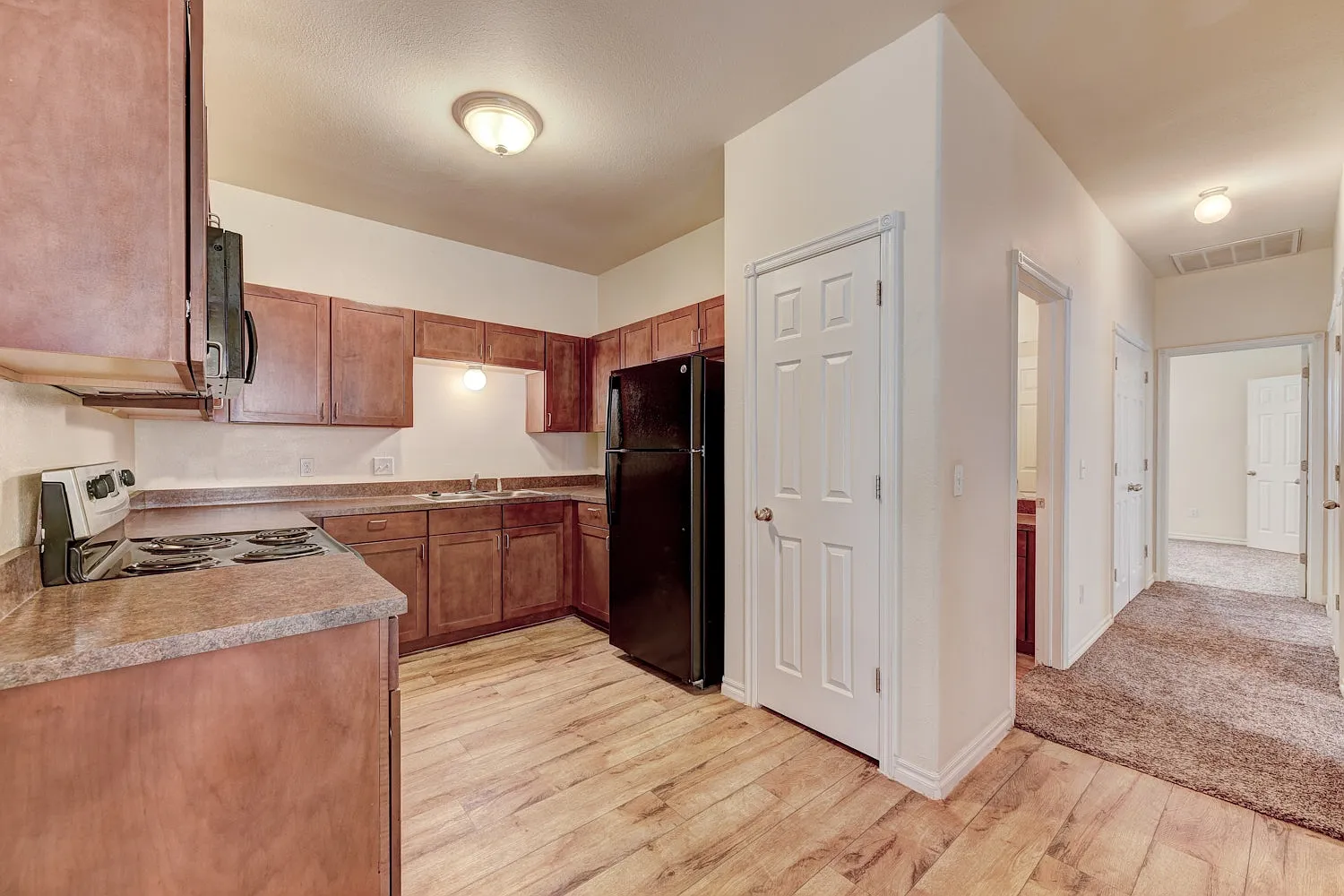 Geronimo Wind Apartments LLC — Photo 4