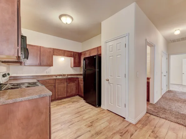 Geronimo Wind Apartments LLC, 105 Bluejay Blvd #139B, Geronimo, OK 73543