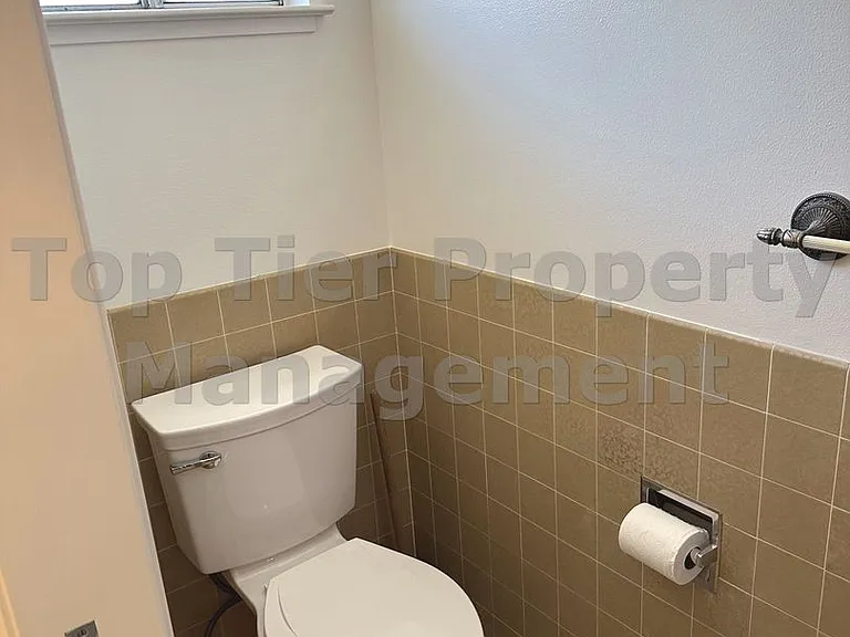 2265 Walnut Blvd — Photo 13