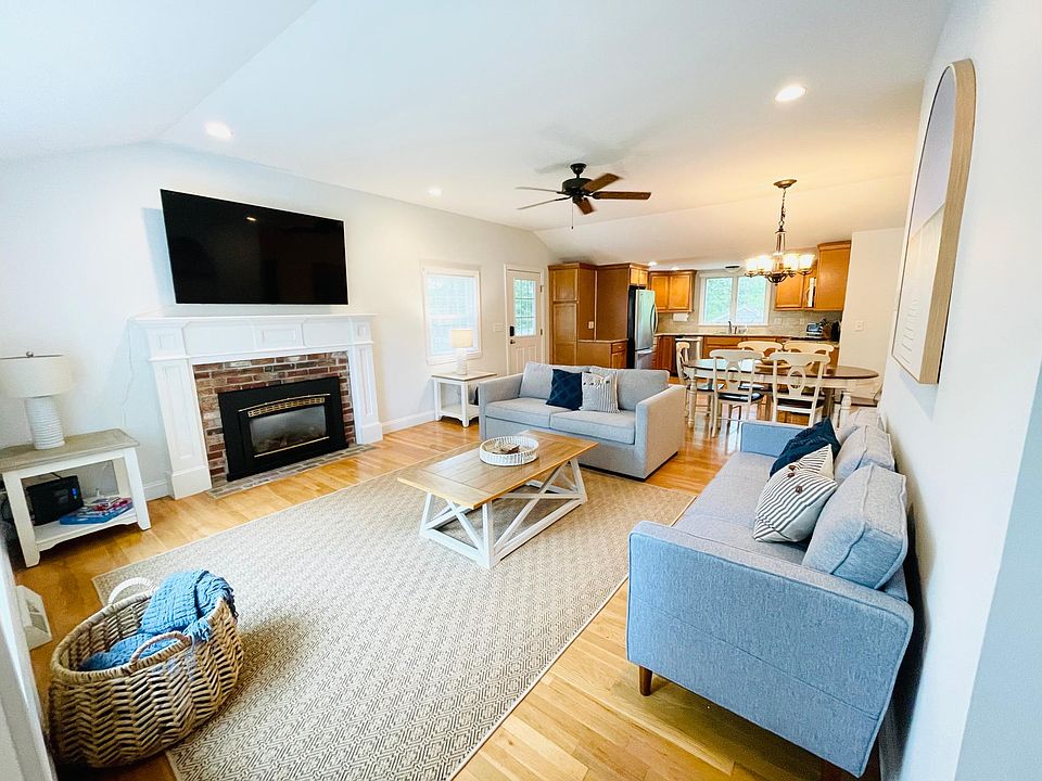 112 Sisson Rd, Harwich Port, MA 02645 Zillow