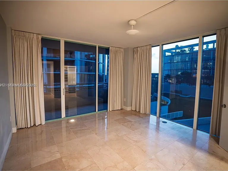 3400 SW 27th Ave #705 — Photo 8
