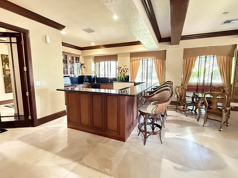 3020 Alcazar Pl #303 — Photo 43