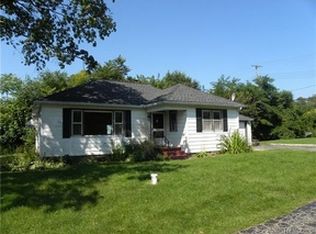 8240 Vandell St, Commerce Township, MI 48382