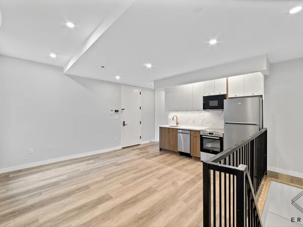2913 Snyder Avenue image 1 of 28