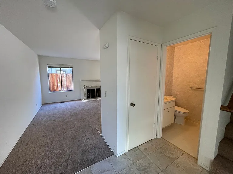 3443 Homestead Rd — Photo 3