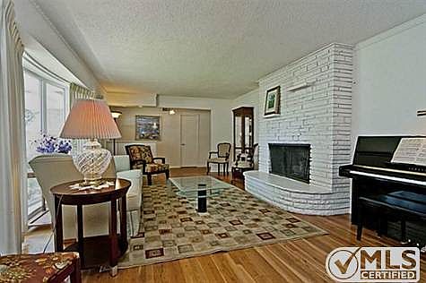 3rd image of 4039 Killion Dr