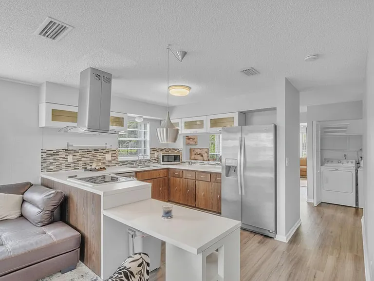1350 Riverside Cir #2 — Photo 36