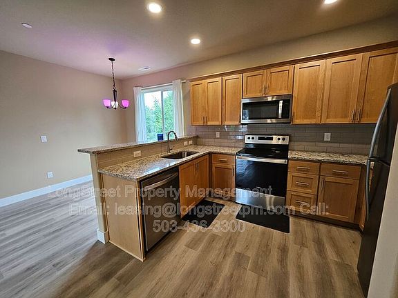 2nd image of 12086 SE Harold St