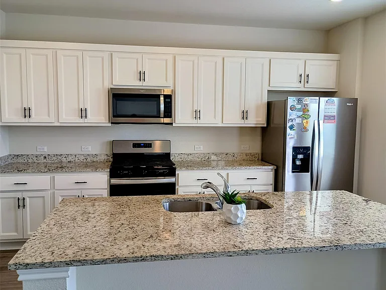 10615 Ridan Way — Photo 5
