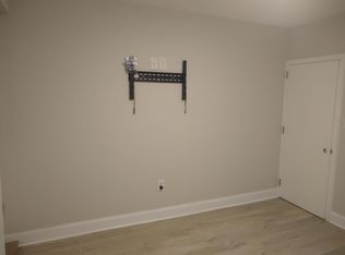 42 V St NW #B, Washington, DC 20001