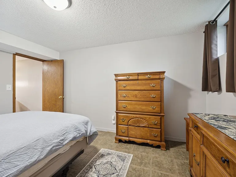 Plenty of drawers and closet space for all your belongings.